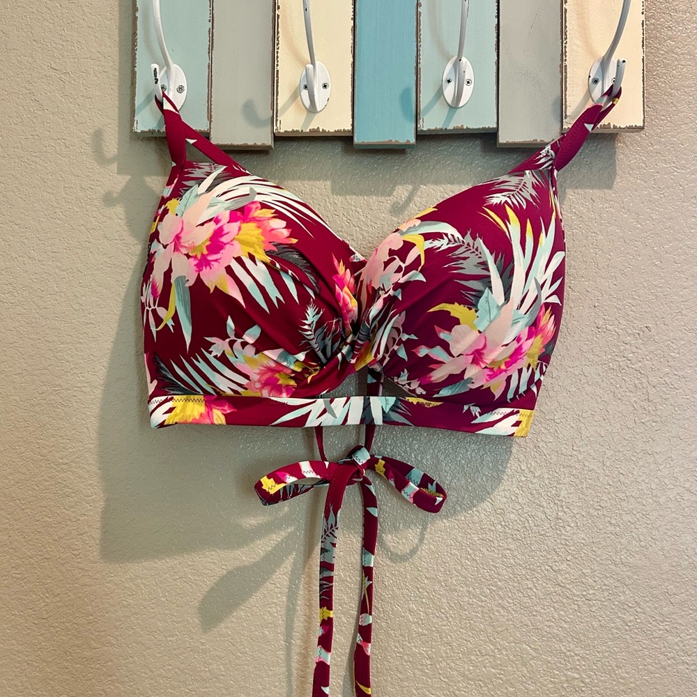 Floral Bikini Top with Tie Detail - Picture 3 of 6